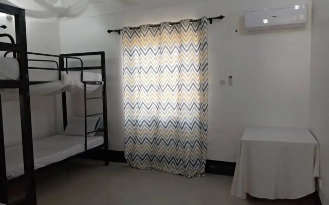 L & J Modern Backpackers