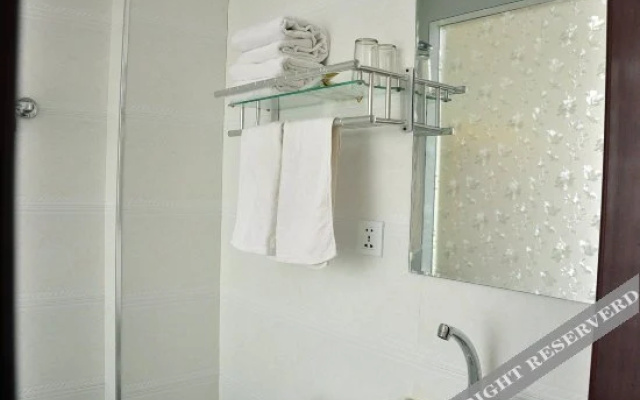 Huanren Xiang Jiang Business Hotel