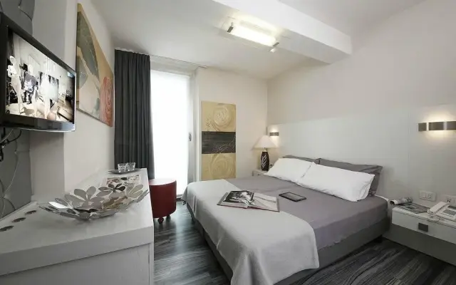 Hotel Atelier Gardone Riviera & Beach