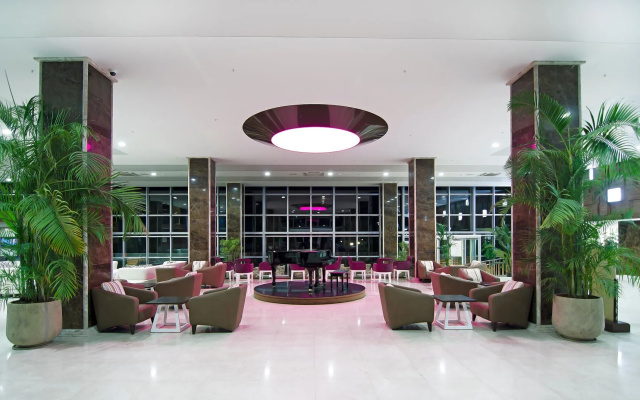 Palm Wings Beach Resort & Spa Kusadasi- All Inclusive