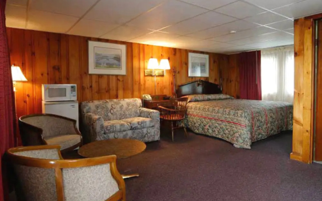The Tides Motel