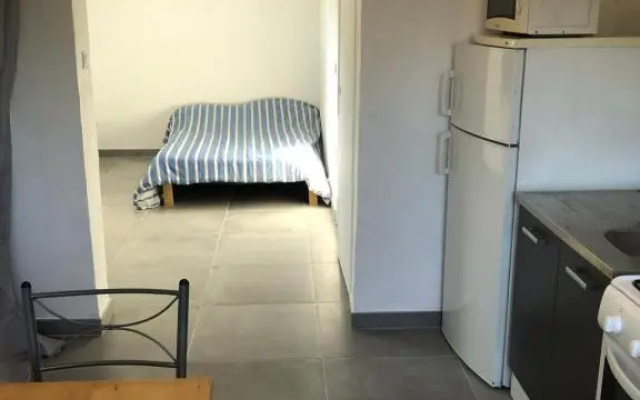 Studio Avec Piscine