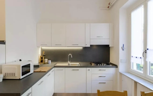 ALTIDO Charming 2-bed flat with terrace near the Beach