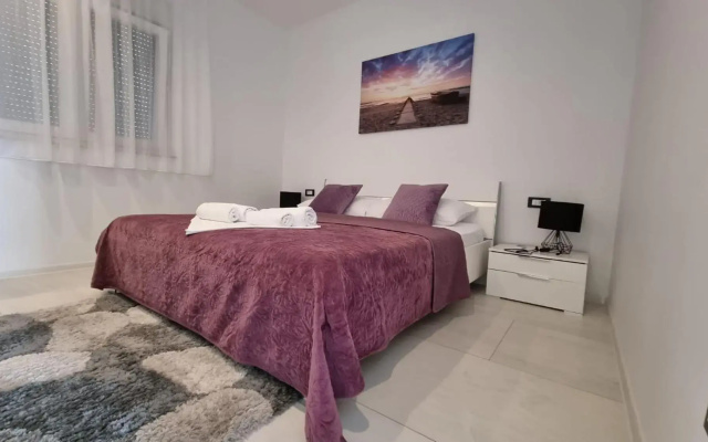 Holiday House Gavran
