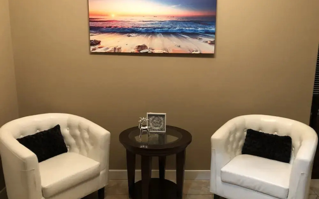 Luxury Lakefront Rooms