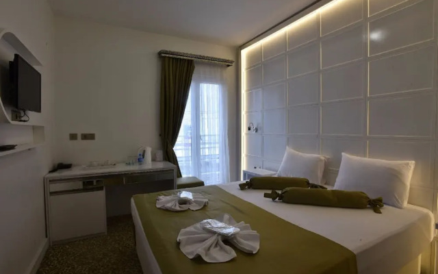 Safari Hotel