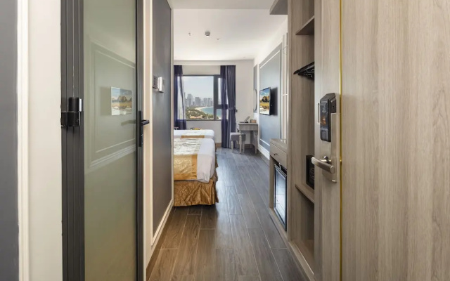Ruby Luxury Hotel