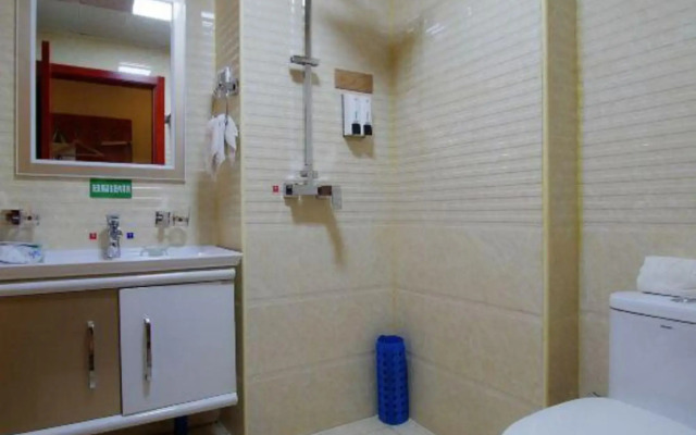 Lingyi Hotel