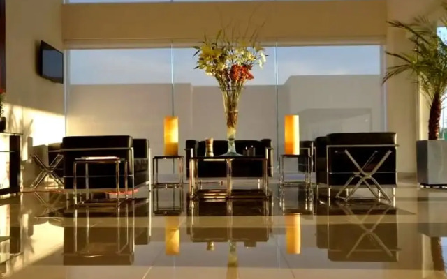 Hotel Lois Express Monterrey Aeropuerto La Fe