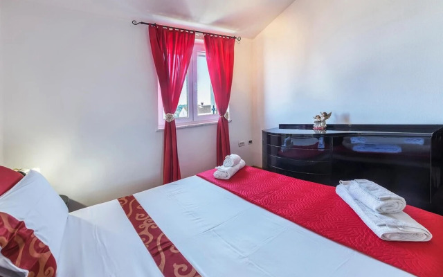 Nice Apartment in Pula With Wifi and 2 Bedrooms