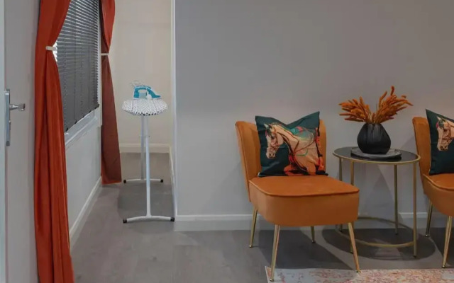 Luxe Studio Apartment in Leicester City Center
