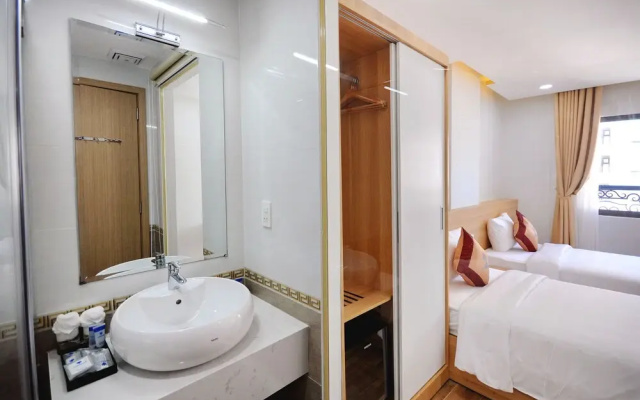 Diamond Blue Hotel