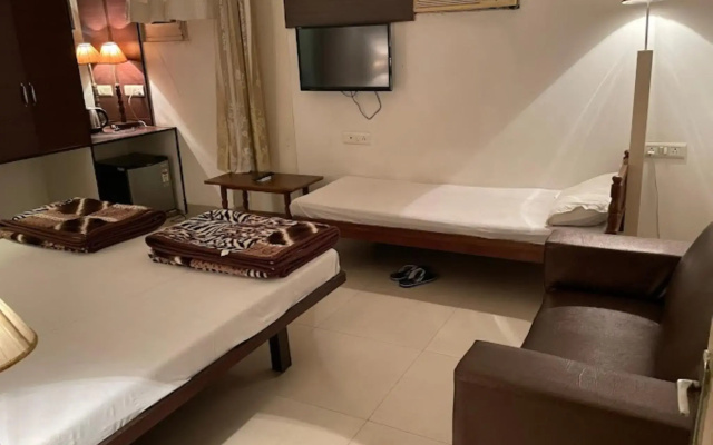 Hotel Samrat