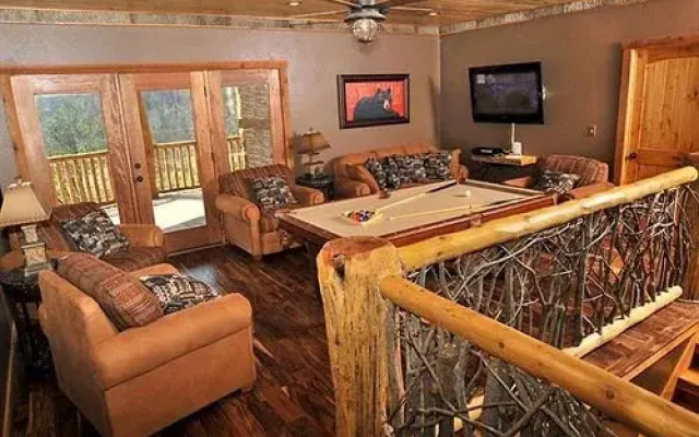 Hickory Mist Luxury Cabins & Lodges