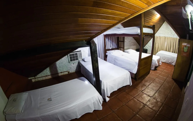 Bamboo Rio Hostel
