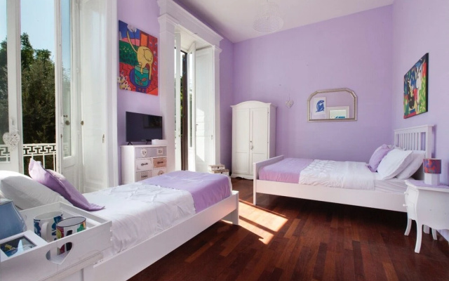 Caluga House