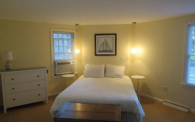 76 Olde Towne Lane - Four Bedroom House