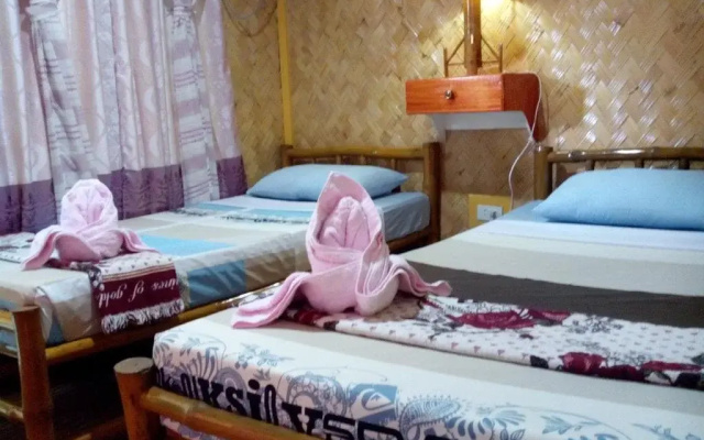 Chariz Inn