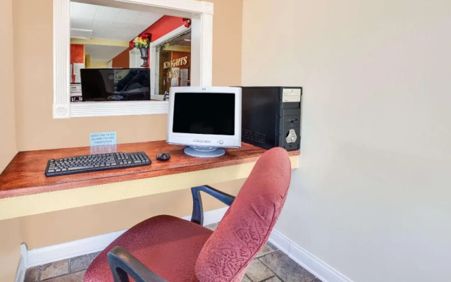 Rodeway Inn & Suites Saginaw I-675