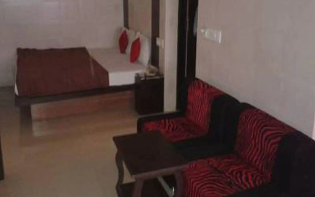 Golden Hotel