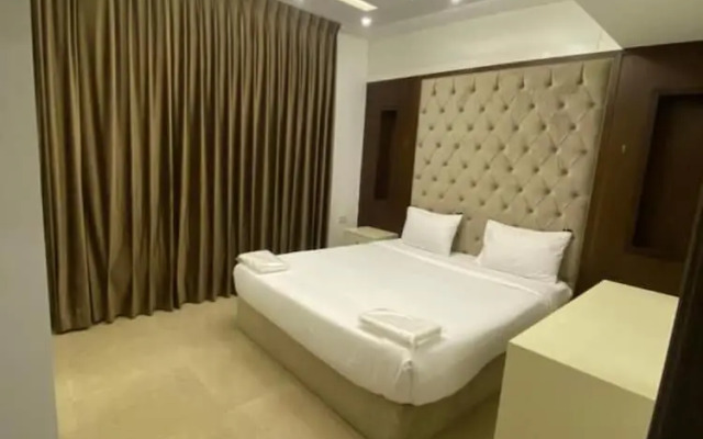 JRE Abdoun Rooftop 1bedroom Kh&sh 04