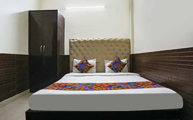 Fabhotel The Lazeez