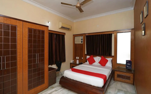 OYO 16495 Kolkata Inn