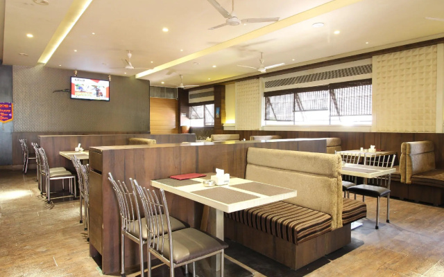 Oyo 39998 New Pune Residency