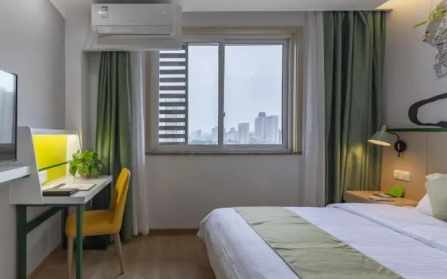 Vatica Hefei Huangshan Road Yuexi Road Hotel