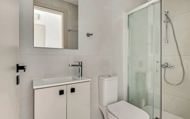 Sanders Elgio - Charming Studio With Balcony