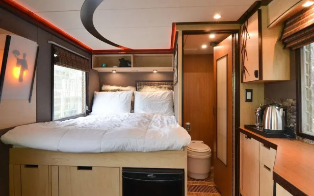 Seattle Glamping - Zen Den