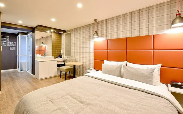 Haru Hotel