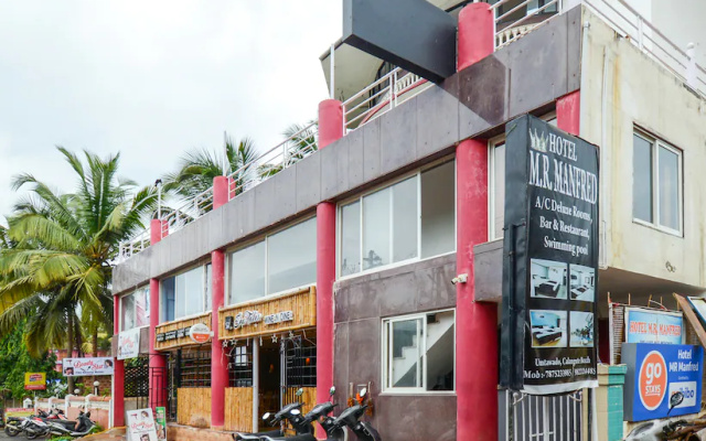 Hotel M R Manfred