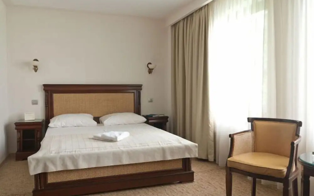 Hotel Bliss
