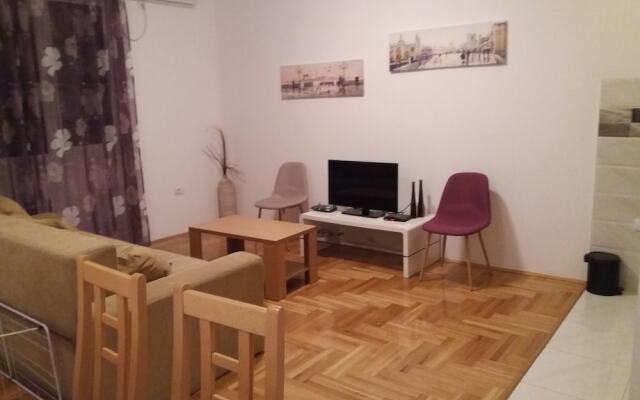 Отель in Budva Черногория, Будва - отзывы, цены и фото номеров - забронировать отель in Budva онлайн комната для гостей