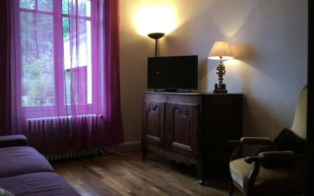 Gîte Dhuizon, 6 pièces, 8 personnes - FR-1-491-115