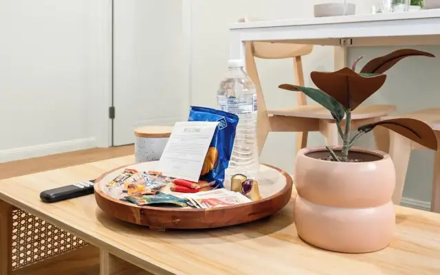 Smart Suites Self Check-in Apartments - 144 Dixon
