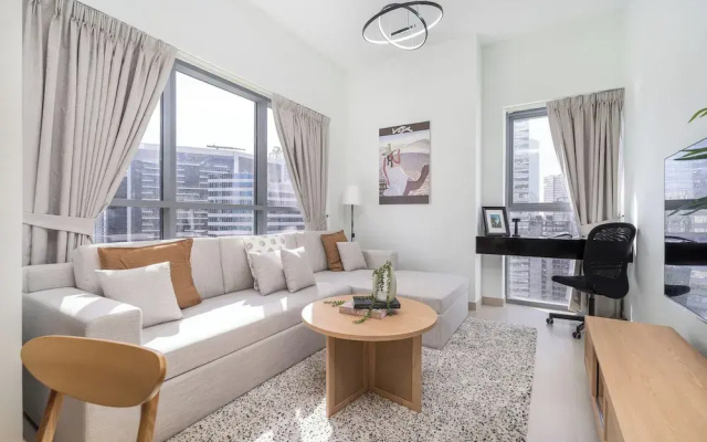 Mystic - Bellevue Tower 1