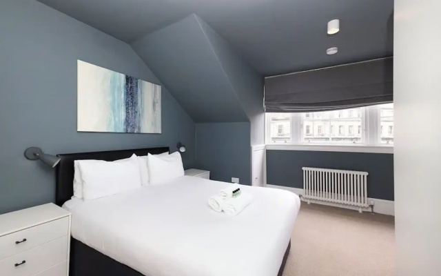 JOIVY Apartments - 5* Central Georgian Apartment (2 Bed)