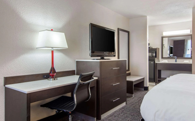 Clarion Inn Macon