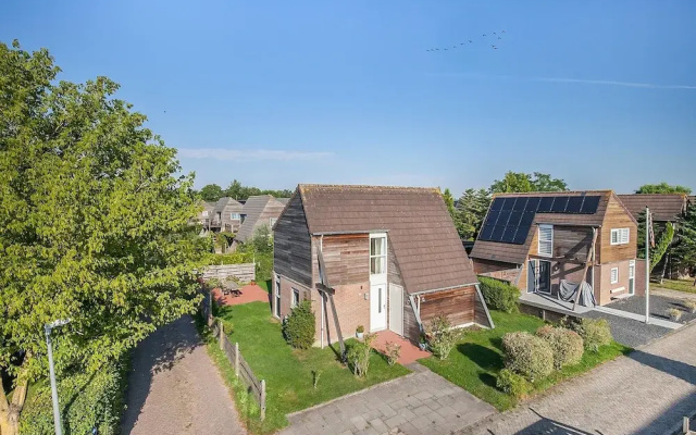 Holiday Home in Grou With Whirlpool & Terrace