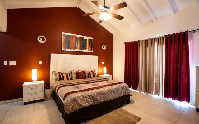 3 Bed Villa, Sleeps 6, Pool, Priv Patio