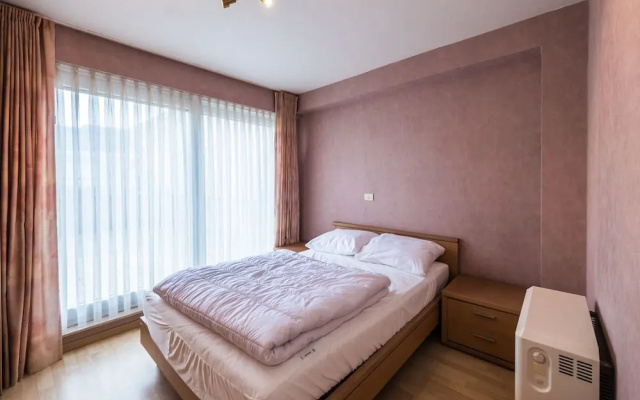Apartment With 2 Bedrooms and Large Terrace