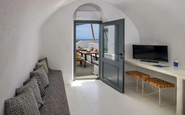 Amphora Selene Seaview Getaway in Akrotiri
