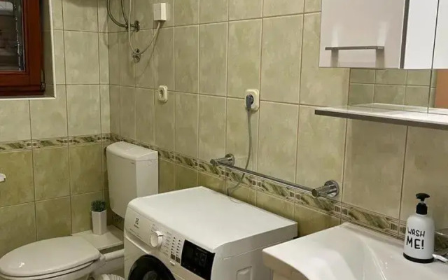Apartment Seman