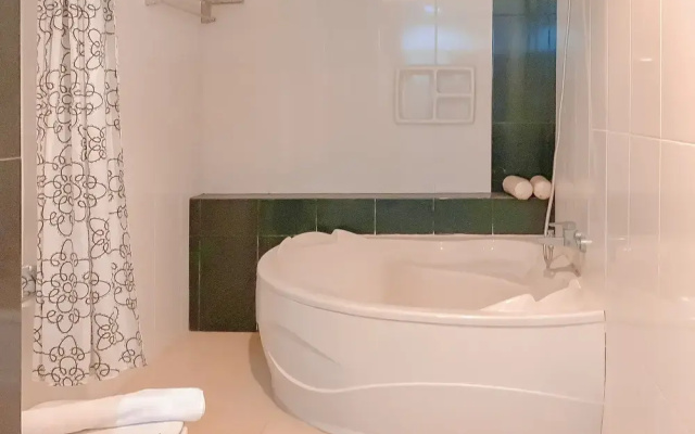 Urbanview Hotel Grand Permata in Banjarbaru by RedDoorz