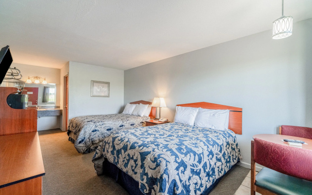 Capital O Aurora Inn Monett US 60