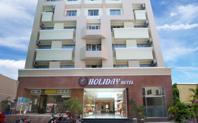 Golden Holiday Hotel вид на фасад