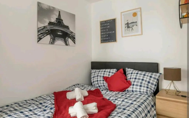 Studio Puteaux Paris-Defense by Servallgroup