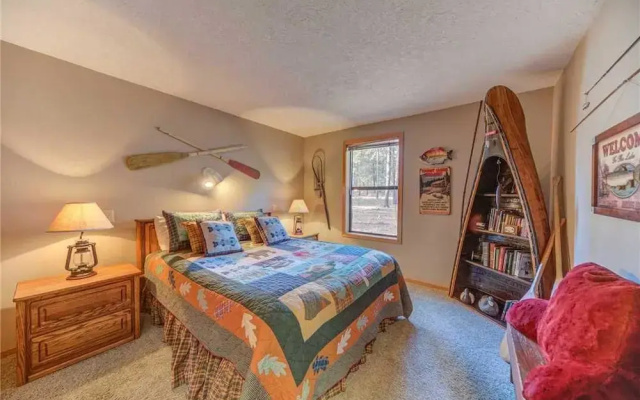 Deer Lane 11 by Village Properties at Sunriver